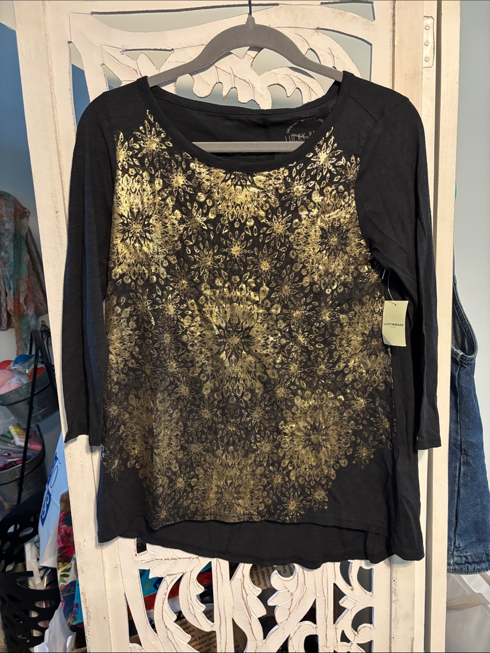 Lucky Brand Women's Black and Gold Printed Long-Sleeve Top